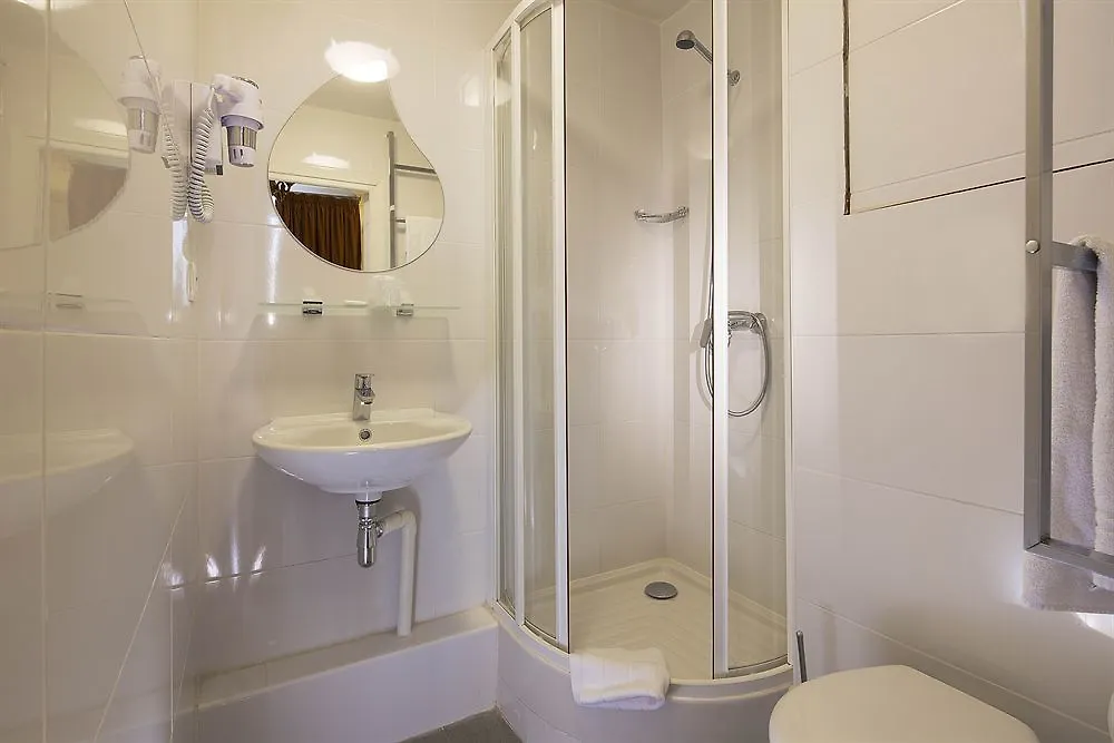 Bienvenue 4* París